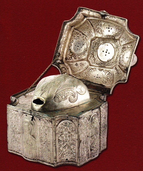 falca-sfantului-dionisie-din-Olimp-e1390456895572